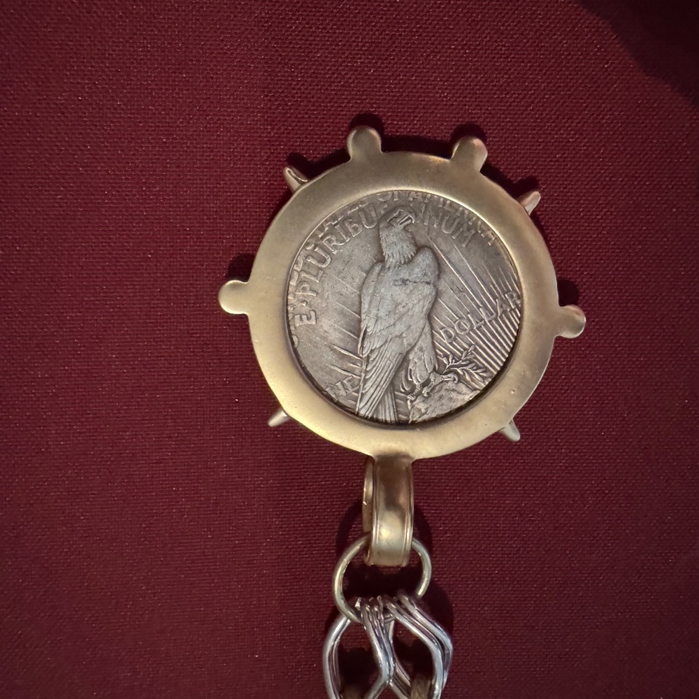 Coin pendant, vintage reproduction mixed metal necklace - Picture 10 of 11